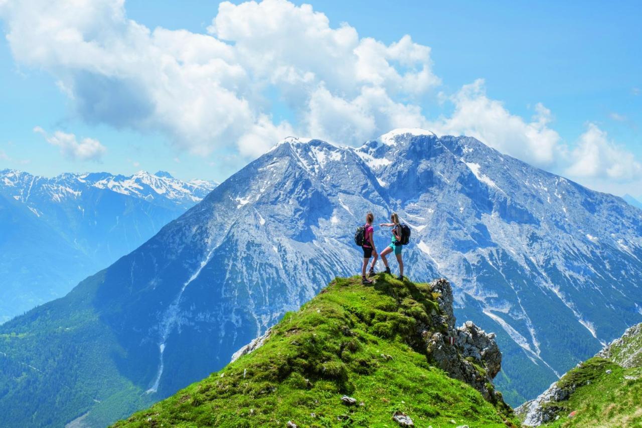 Ivos Sonnenpension Leutasch Bagian luar foto