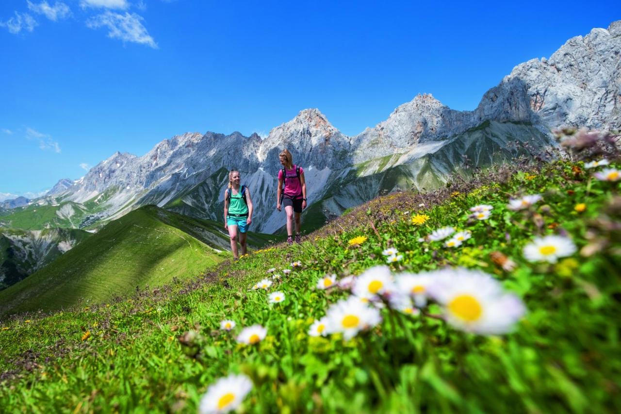 Ivos Sonnenpension Leutasch Bagian luar foto