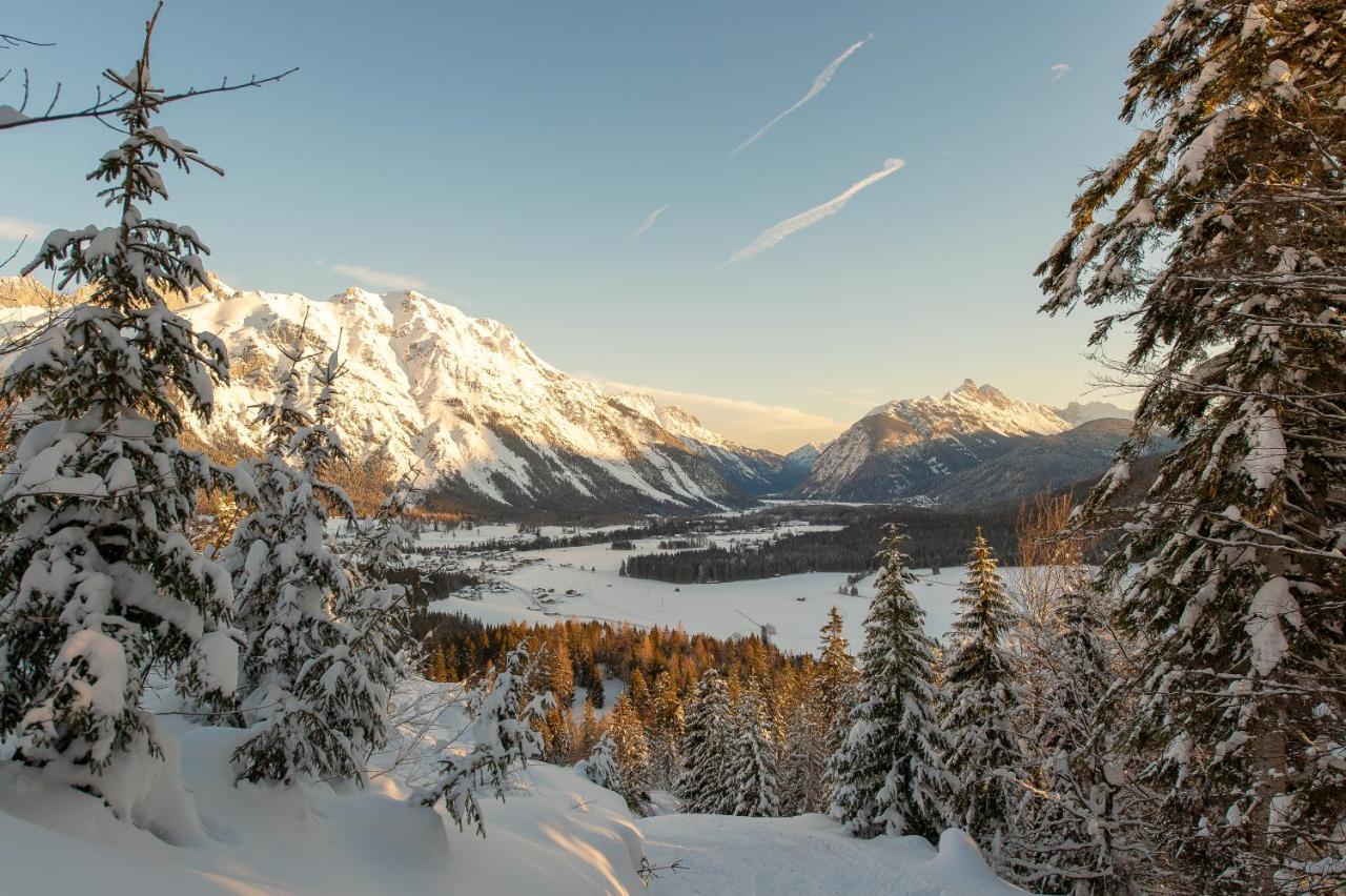 Ivos Sonnenpension Leutasch Bagian luar foto