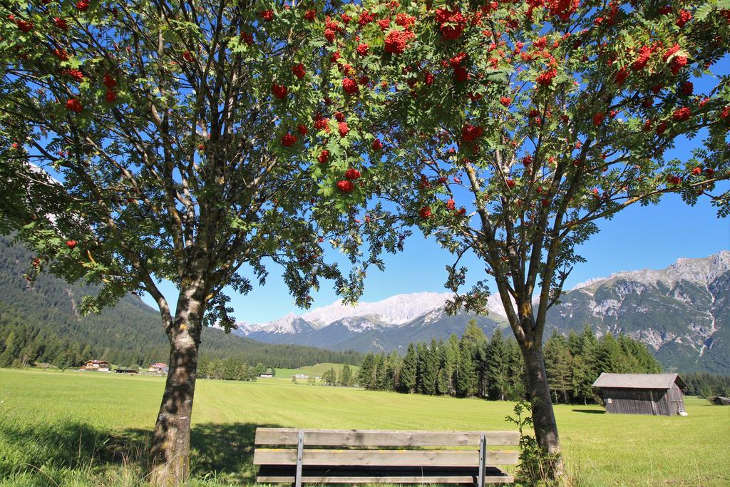 Ivos Sonnenpension Leutasch Bagian luar foto