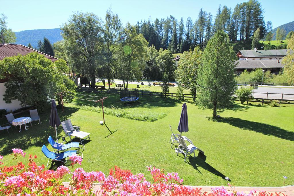 Ivos Sonnenpension Leutasch Bagian luar foto