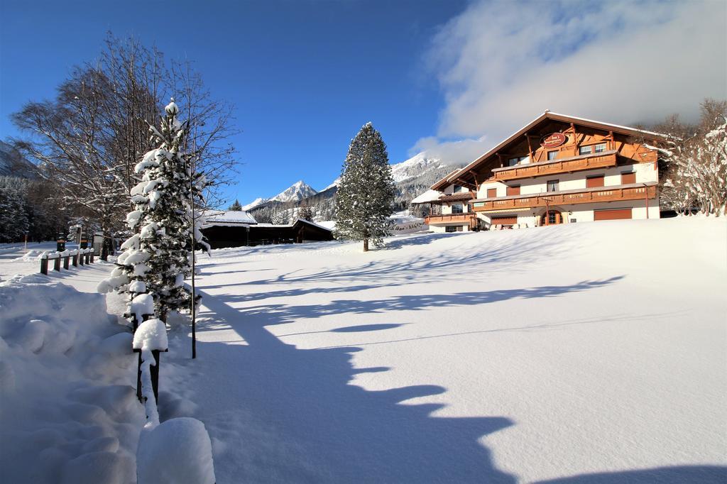 Ivos Sonnenpension Leutasch Bagian luar foto