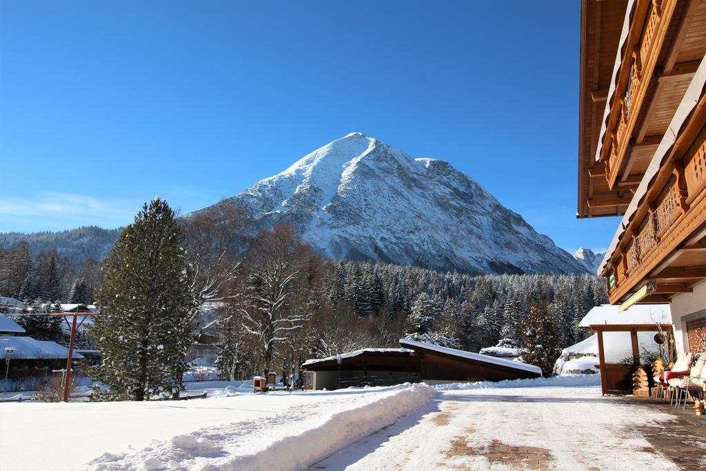 Ivos Sonnenpension Leutasch Bagian luar foto